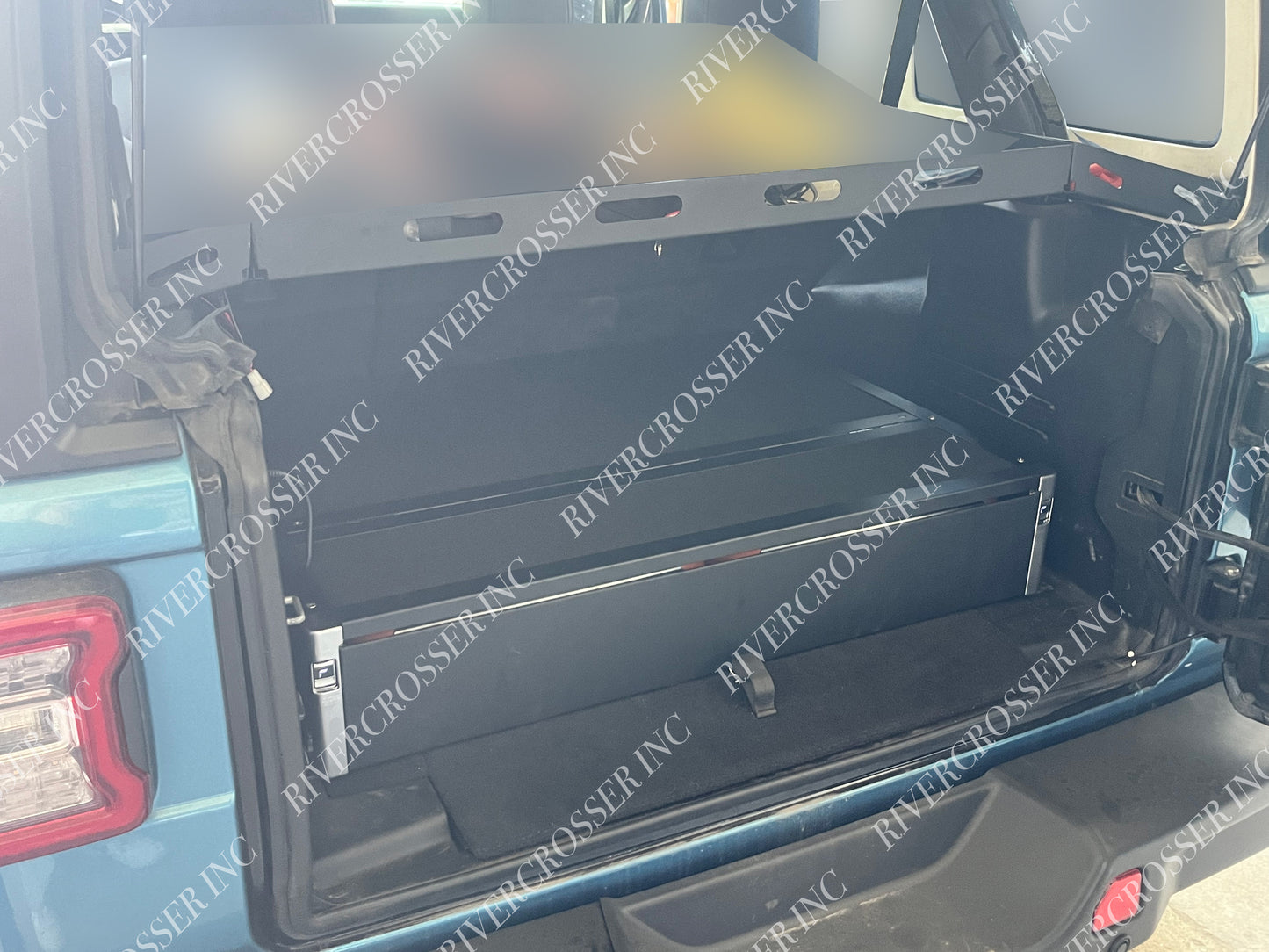 Jeep Wrangler Viewing Seat/ Trunk Viewing Seat (Aftermarket)